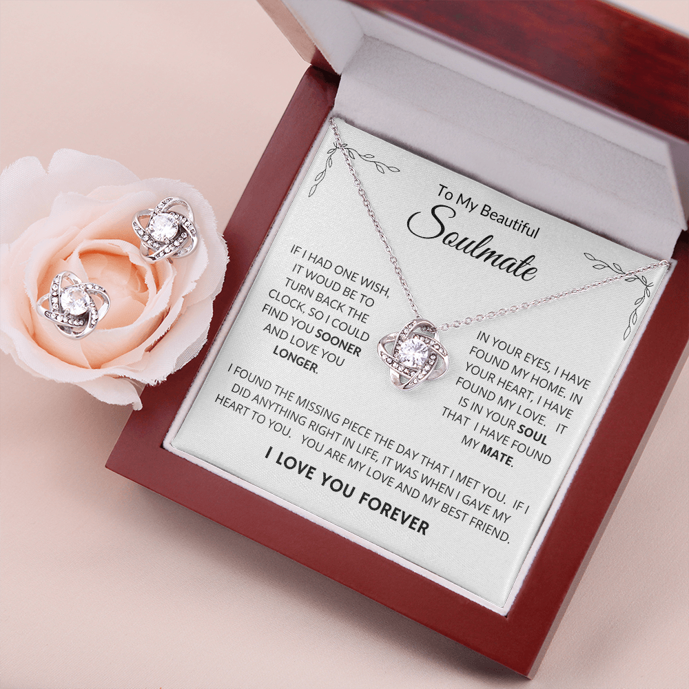To My Beautiful Soulmate | Love Knot Necklace